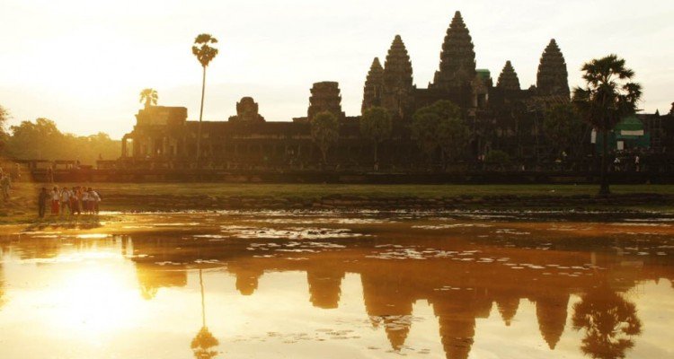 Sonnenaufgang bei Angkor Wat